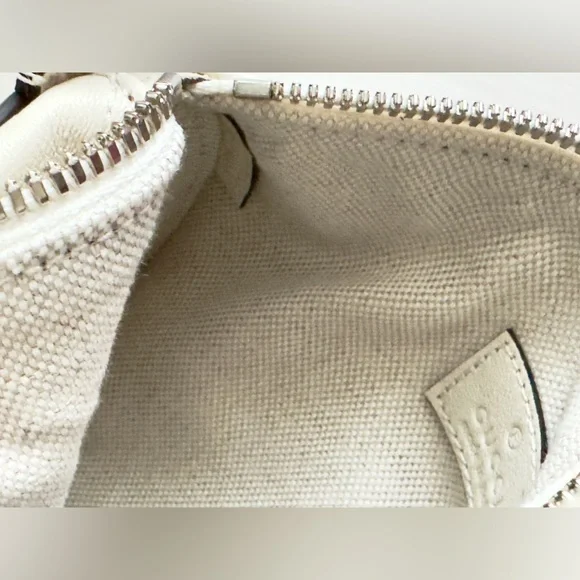 New Gucci Leather Blonde Small Cylinder Handbag / Barrel Bag - Picture 8 of 10